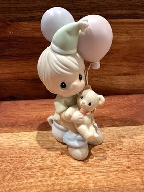 Precious Moments Figurine Potty Time 531022